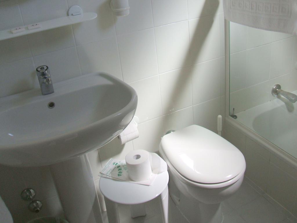 Garden Rooms 1 メナッジョ 部屋 写真